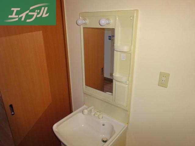 洗面設備　洗髪洗面化粧台