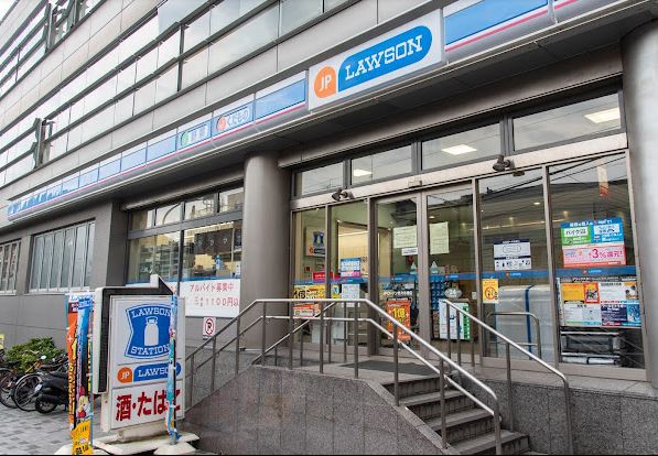 コンビニ　ＪＰローソン代々木郵便局店（コンビニ）まで180m