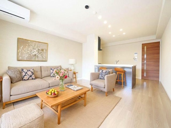 居室・リビング　CGで家具等を配置したもので家具等は含まれません