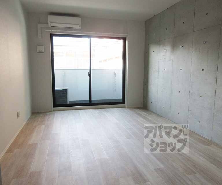 居室・リビング　しっかりとしたコンクリートのマンションです。