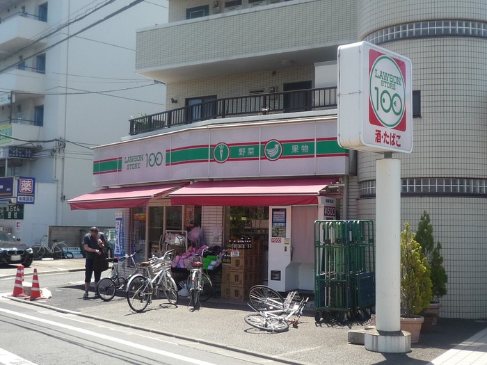 コンビニ　ローソンストア100（コンビニ）まで374m