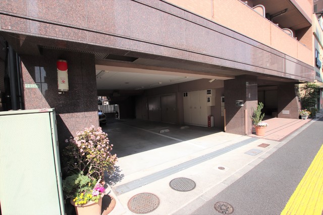 駐車場　★駐車場★（空き状況・使用料等詳細はご確認下さい）