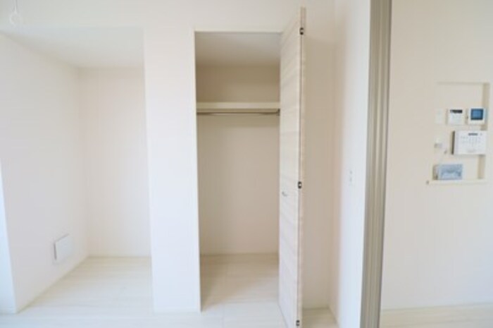 収納　クローゼット付きでお部屋がすっきりします