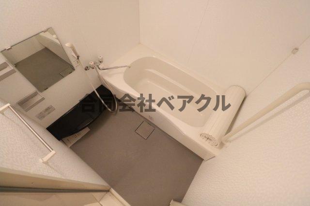 バス・シャワールーム　ゆったり過ごせるお風呂です