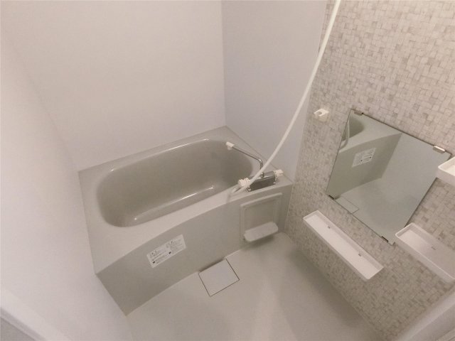 バス・シャワールーム　浴室乾燥機付きのバスルーム♪（同仕様画像）