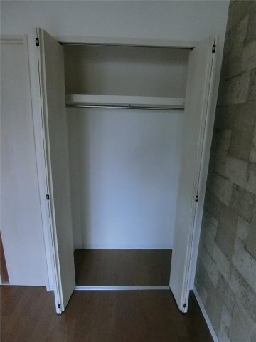収納　お洋服も掛けて収納できるクローゼット♪（同仕様画像）