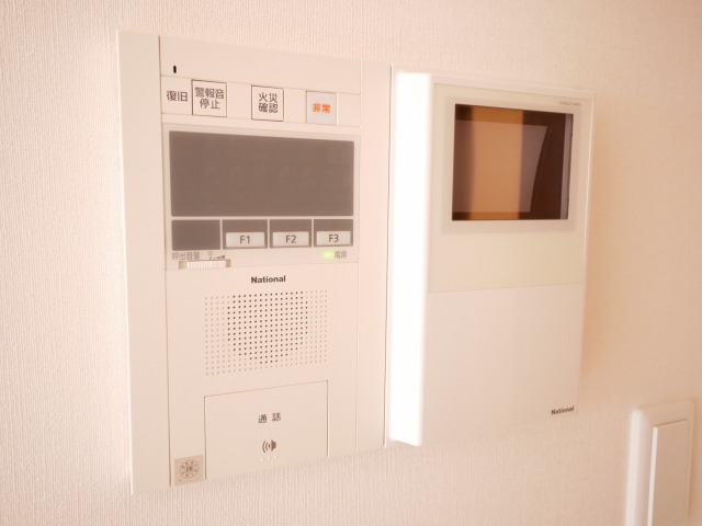 セキュリティ　ＴＶインターホン付きで、セキュリティー面でも安心です♪