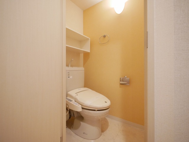 トイレ　ウォシュレット付きトイレで、気持ちよくお使い頂けます♪