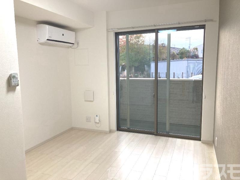 居室・リビング　明るいお部屋です♪