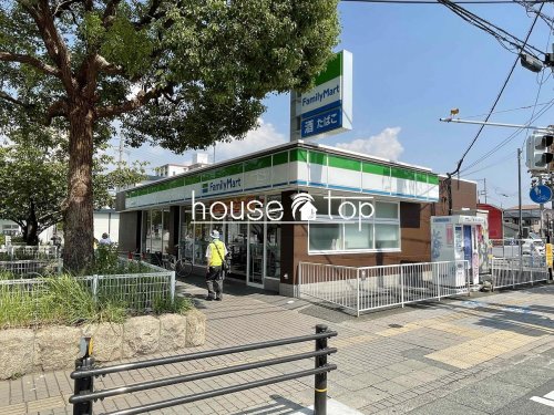 コンビニ　ファミリーマート JR西宮駅北口店（コンビニ）まで645m