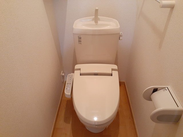 トイレ　ゆったりとした空間のトイレです