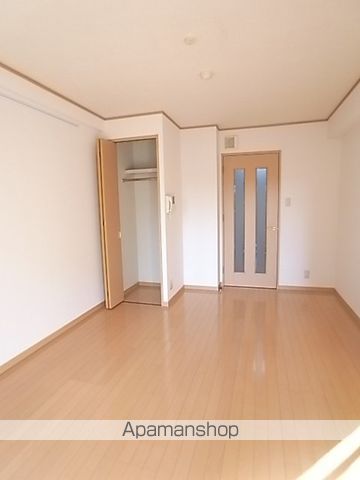 名鉄常滑線 道徳駅 徒歩8分 5階建 築22年の内装写真