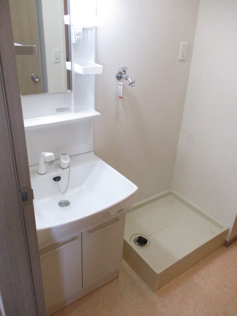 洗面設備　★同物件別号室参考写真★