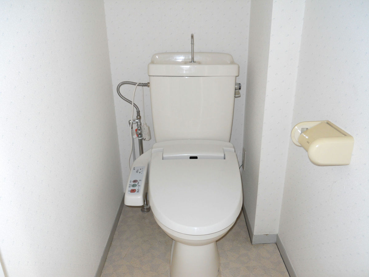 トイレ　ウォシュレットトイレです