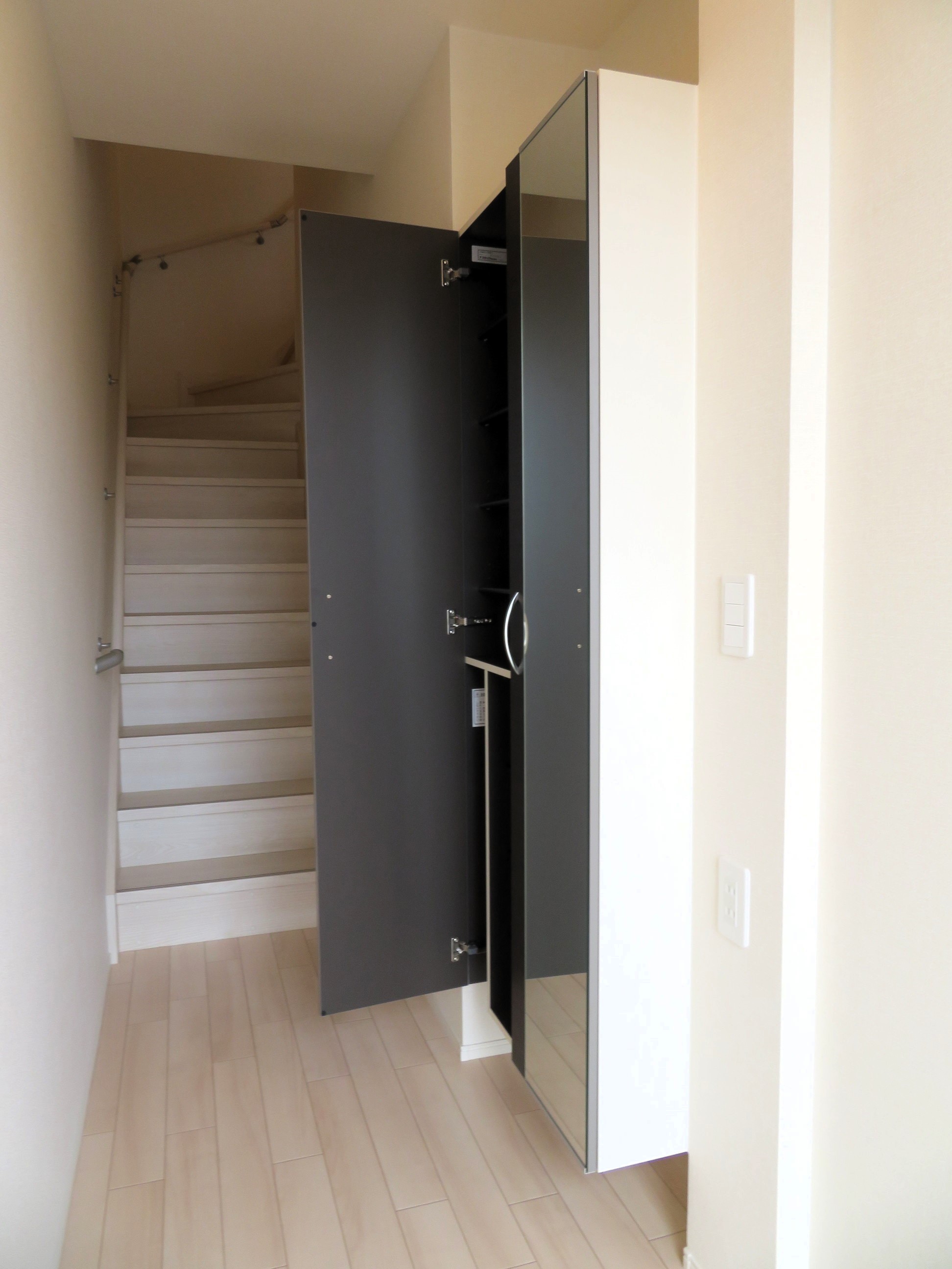 玄関　シューズボックス付き玄関です！