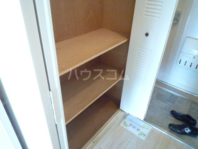 【名古屋市中村区大宮町のマンションの収納】