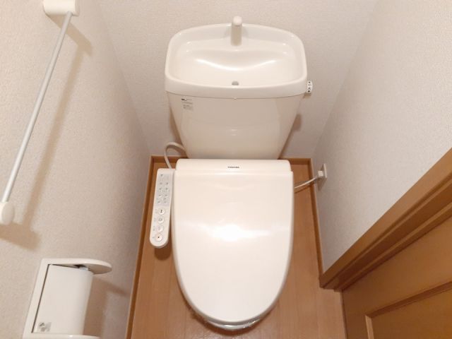 【ラゼル山王Iのトイレ】