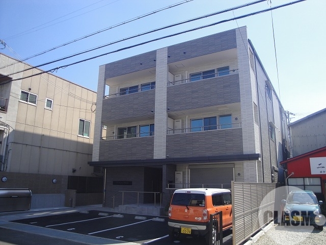 堺市東区大美野のアパートの建物外観