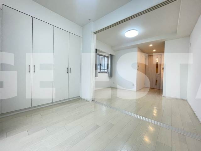 ＪＲ関西本線 ＪＲ難波駅 徒歩7分 15階建 築10年の居間写真