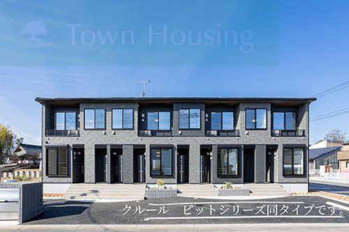 船橋市小室町のアパートの建物外観