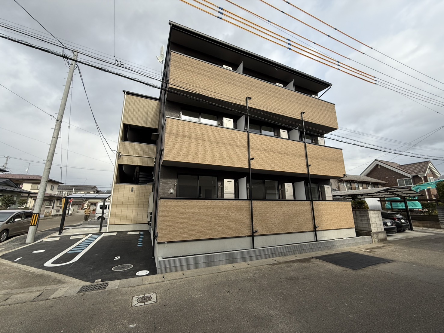 ルエリア・クレセント中野栄の建物外観