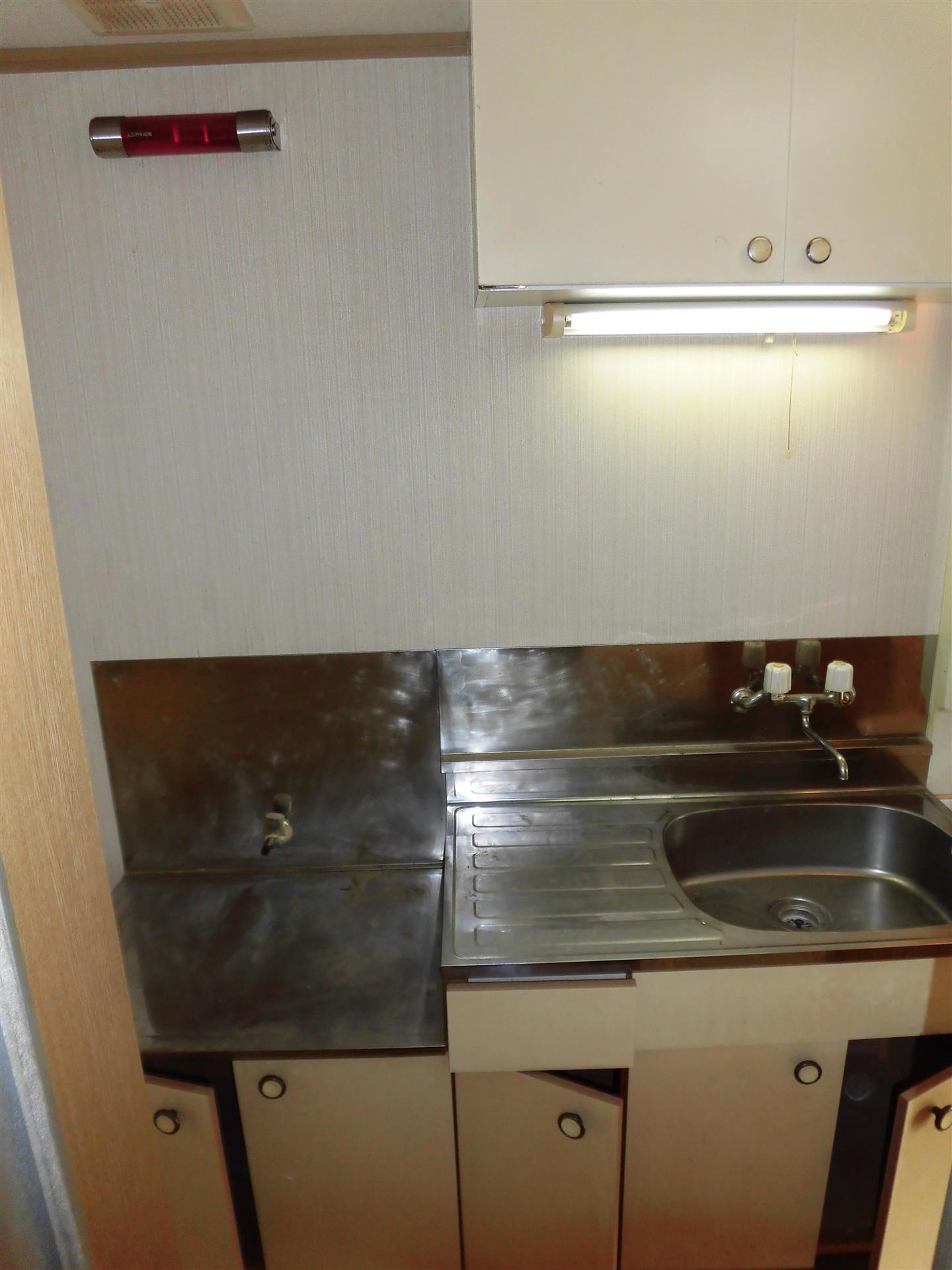 キッチン　収納スペースあり！