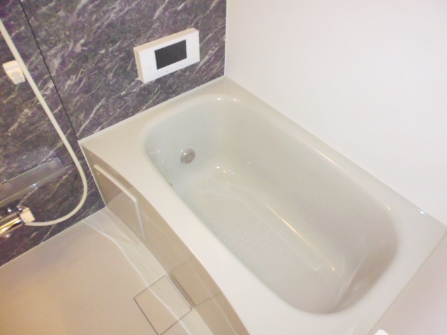 バス・シャワールーム　追い焚きバス