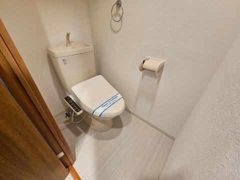 トイレ　シャワー付トイレ