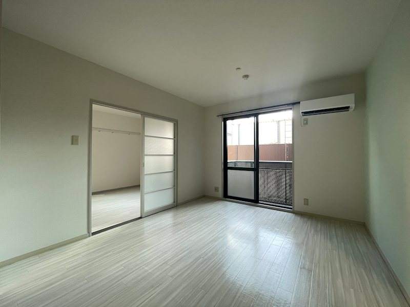 居室・リビング　10.7帖