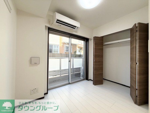 居室・リビング　別部屋参考写真です