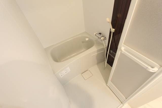 バス・シャワールーム　１０２号室写真