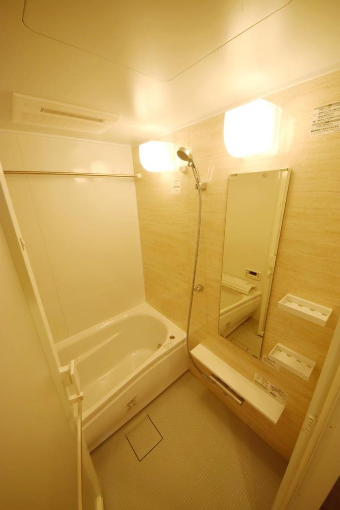 バス・シャワールーム　バス