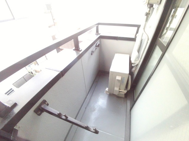 バルコニー　陽当りが良い東向きのバルコニー