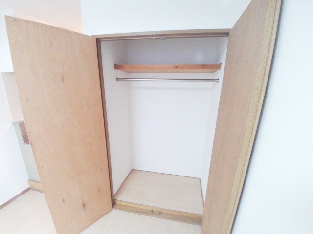 収納　お荷物の多い方での安心、大型収納付き