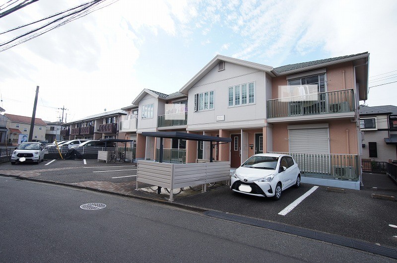 駐車場　敷地内駐車場