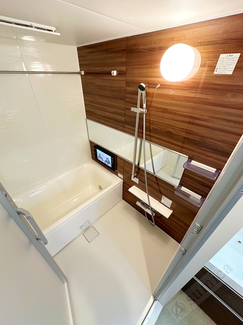 バス・シャワールーム　広々としたバスルームで疲れた体をリフレッシュ♪♪