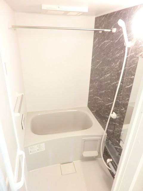 バス・シャワールーム　キレイなバスルーム！