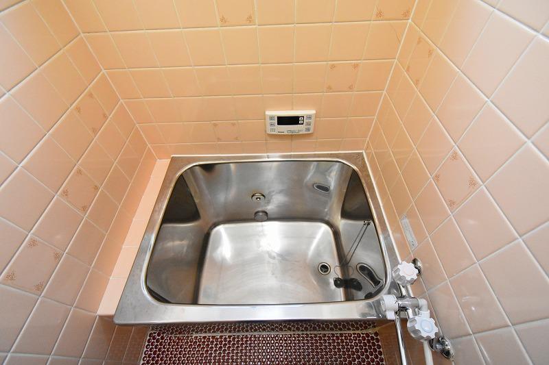 バス・シャワールーム　バストイレ別でオススメです！