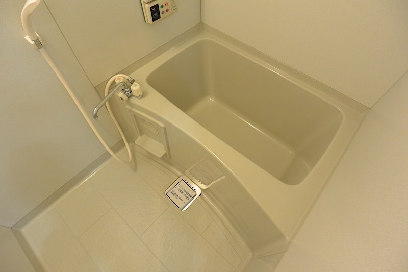 バス・シャワールーム　熱々入浴