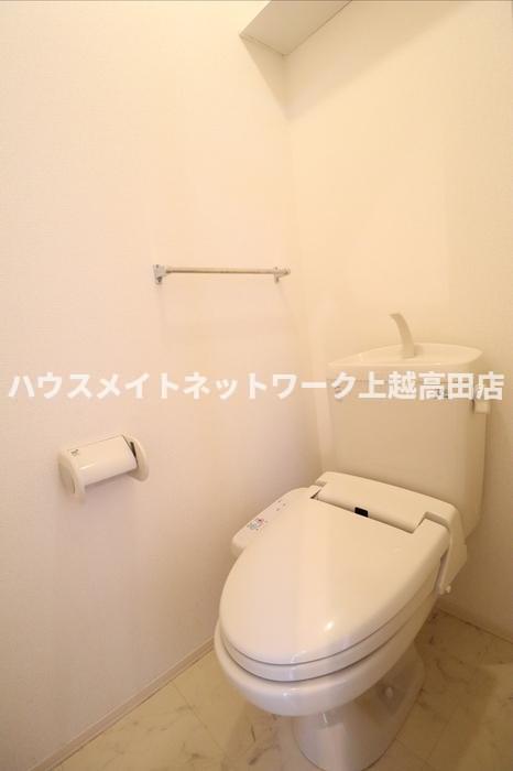 トイレ　温水洗浄便座