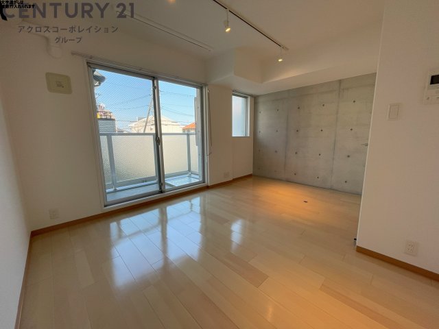 居室・リビング　２面採光で明るいお部屋です♪