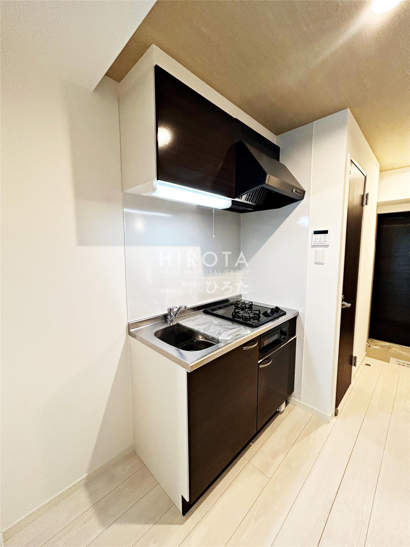 キッチン　※301号室　同仕様写真です。