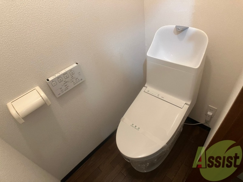 トイレ　こちらはトイレです。清潔感があり、安心して使用できます。