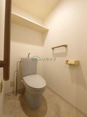 トイレ　反転タイプ