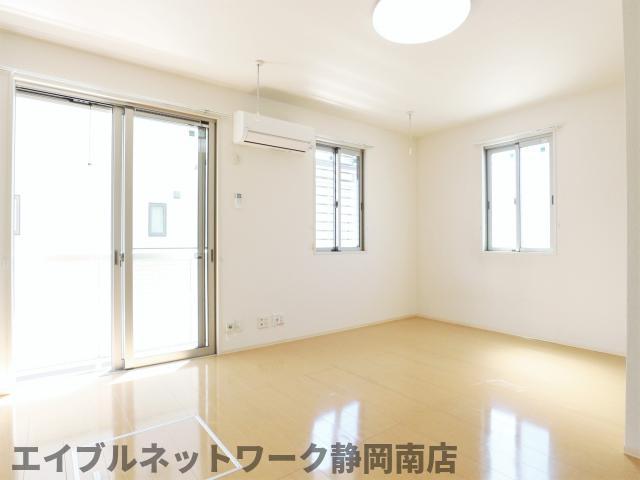 居室・リビング　ゆったり過ごせるリビングです