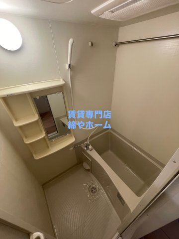 バス・シャワールーム　ゆったり過ごせるお風呂です