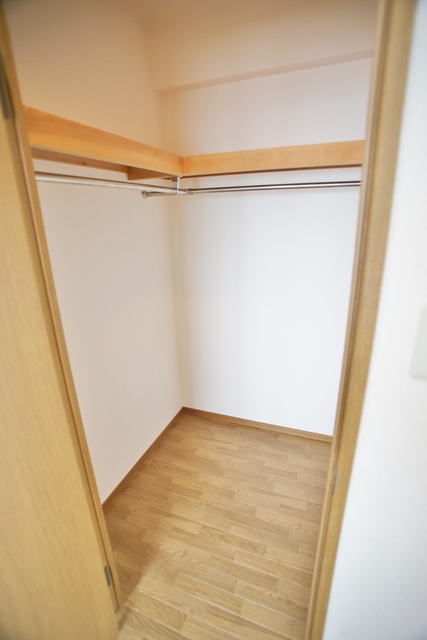 収納　ウォークインクローゼットあります