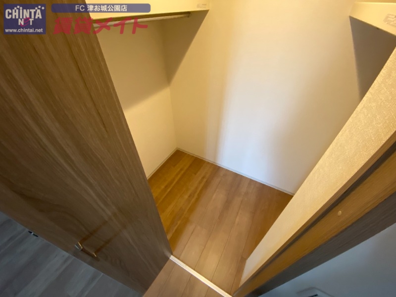 収納　同型参考写真