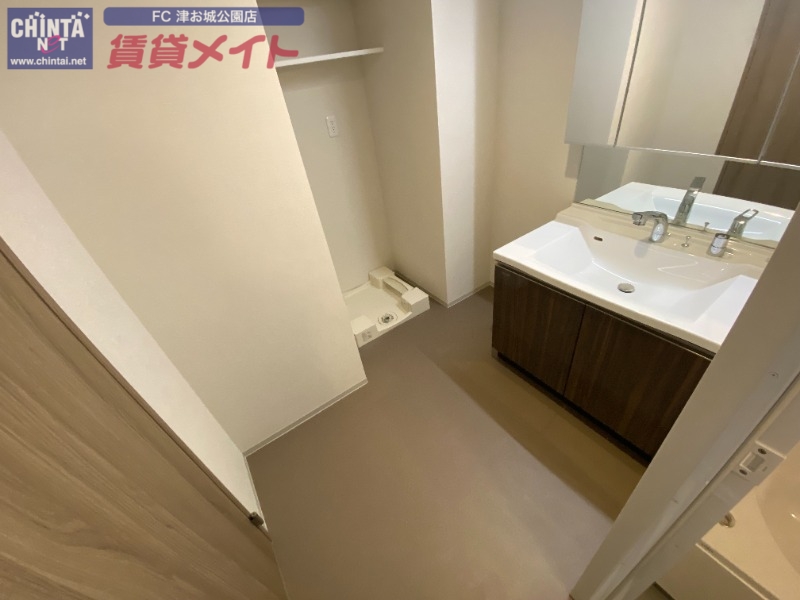 洗面設備　同型参考写真