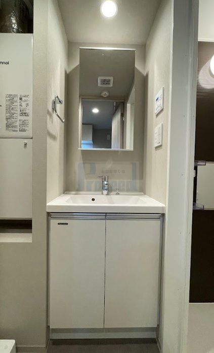 洗面設備　使いやすい独立洗面台☆